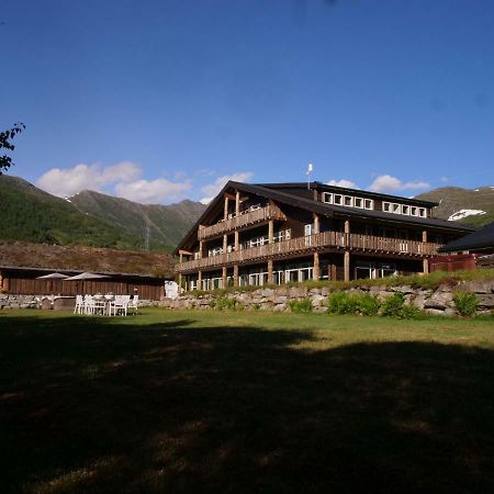 Blatind Boutique Hotel Stordal Exterior foto