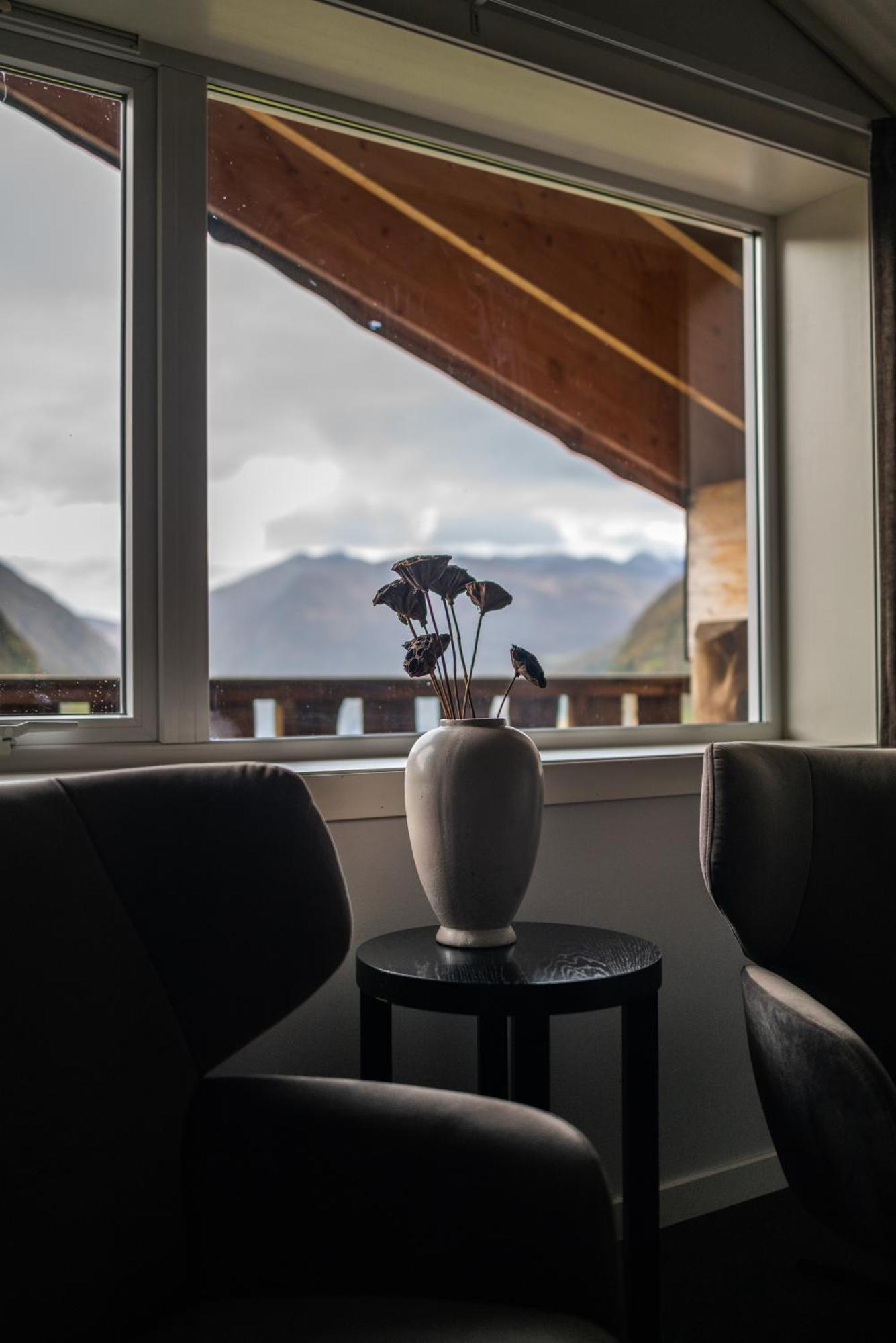 Blatind Boutique Hotel Stordal Exterior foto
